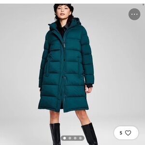 BCBGeneration Hooded Puffer Coat. Emerald Matte green.